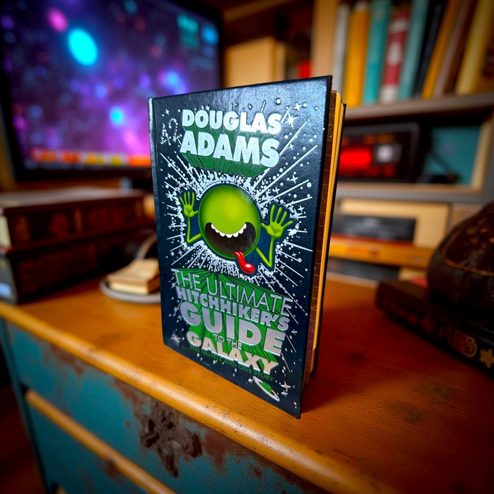 Douglas Adam’s NEW The Ultimate Hitchhiker's Guide to the Galaxy Hardcover Book - Picture 2 of 9